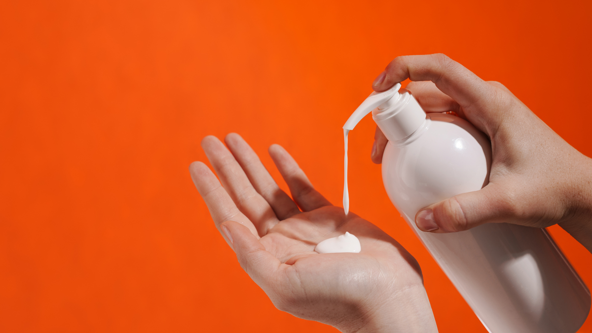 Cara Menggunakan Body Lotion agar Hasilnya Maksimal – HMNS Perfume