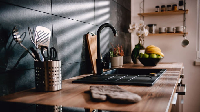 Kenapa Dapur Bau Apek Meski Sudah Dibersihkan?